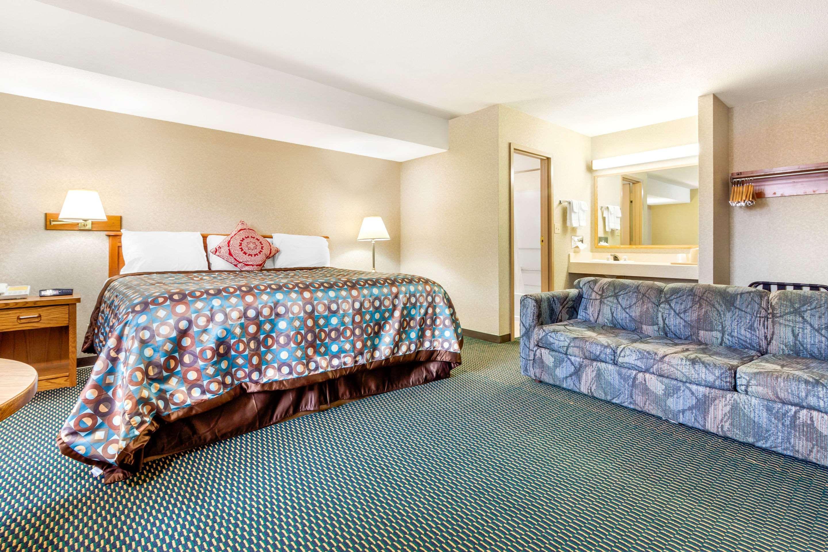 Rodeway Inn Blair Exterior photo