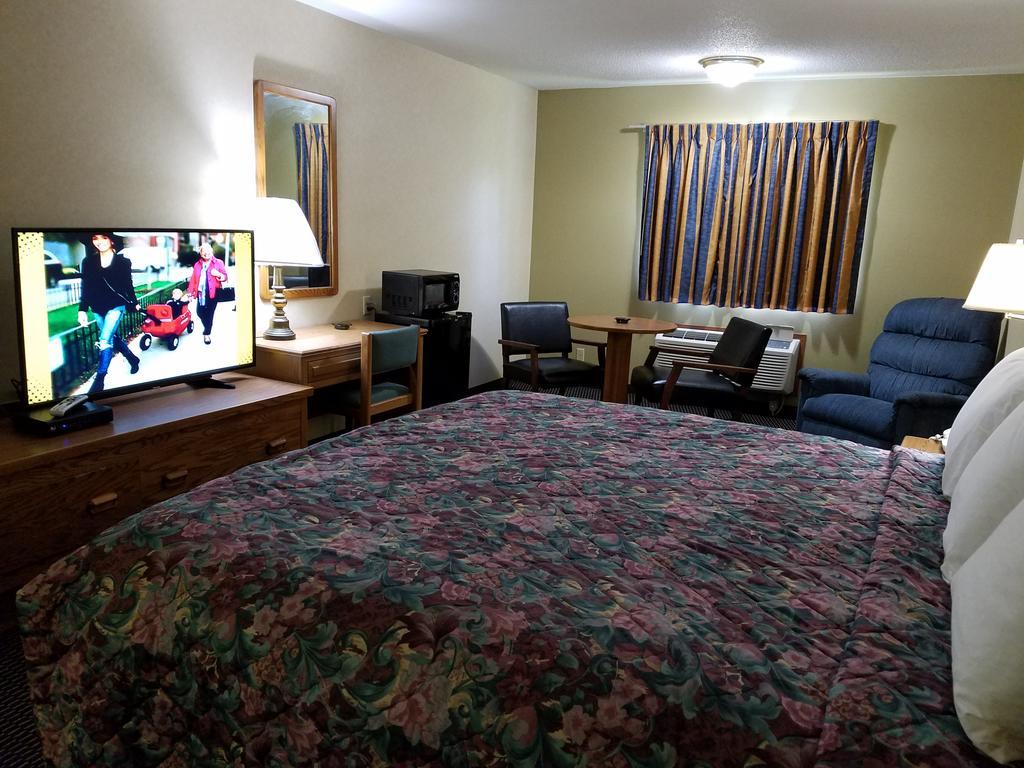 Rodeway Inn Blair Exterior photo