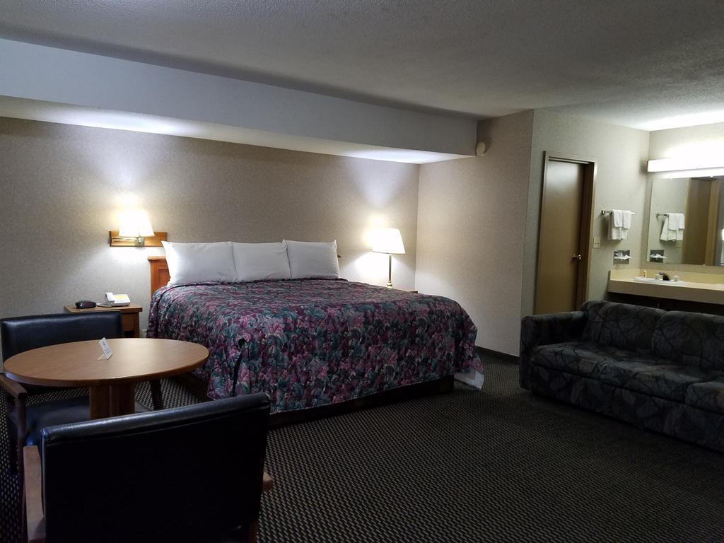 Rodeway Inn Blair Exterior photo