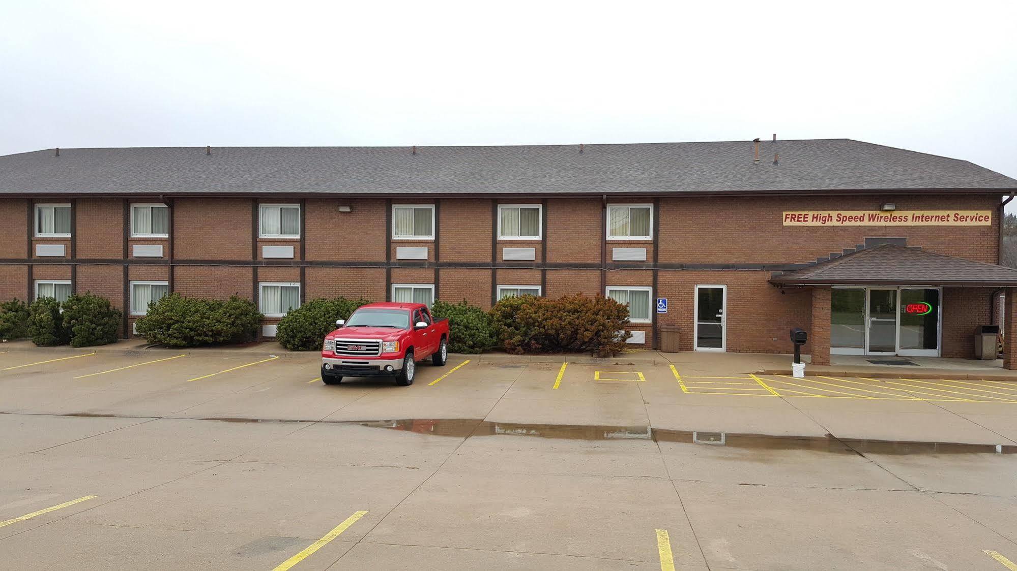 Rodeway Inn Blair Exterior photo